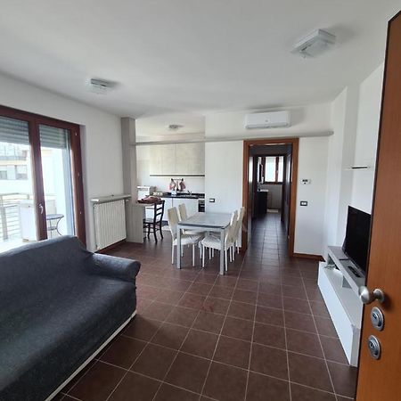 Milano Santa Giulia Business Apartment - Olimpiadi 26 Exterior photo